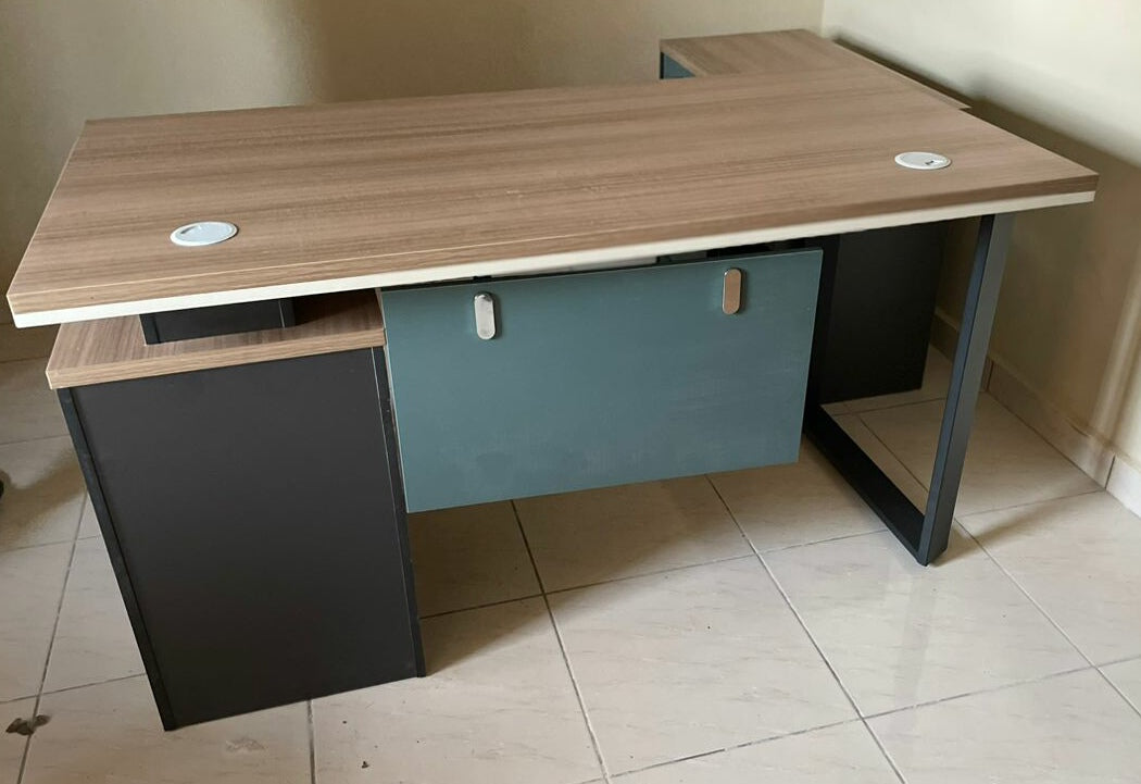 Bureau Bureau